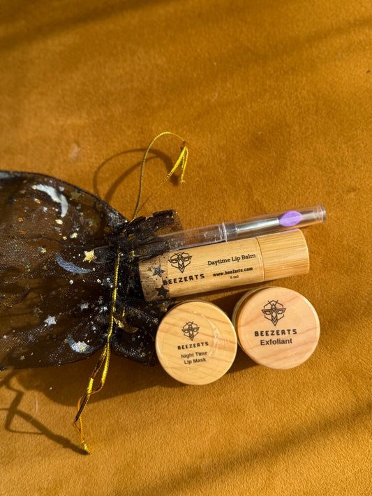 3 in 1 ''Love Your Lips" Total Lip Care Package *[FREE: Mini backpack + Bee charm + Makeup brush]