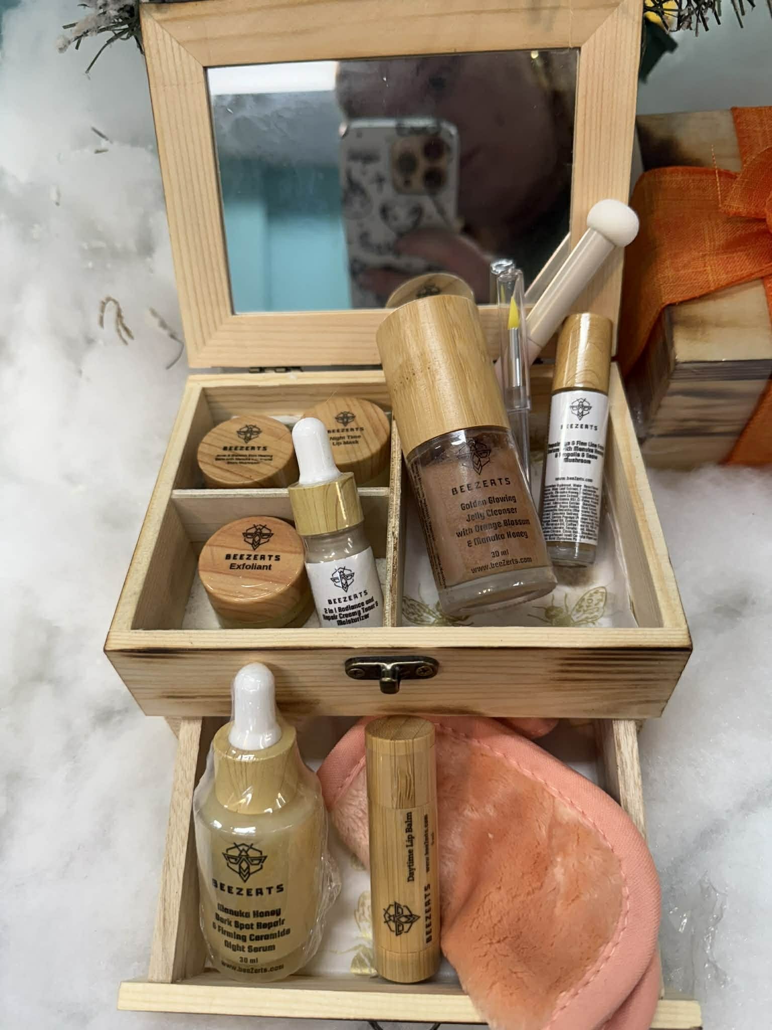 BeeZerts Deluxe Hierloom Beauty Chest – beeZerts