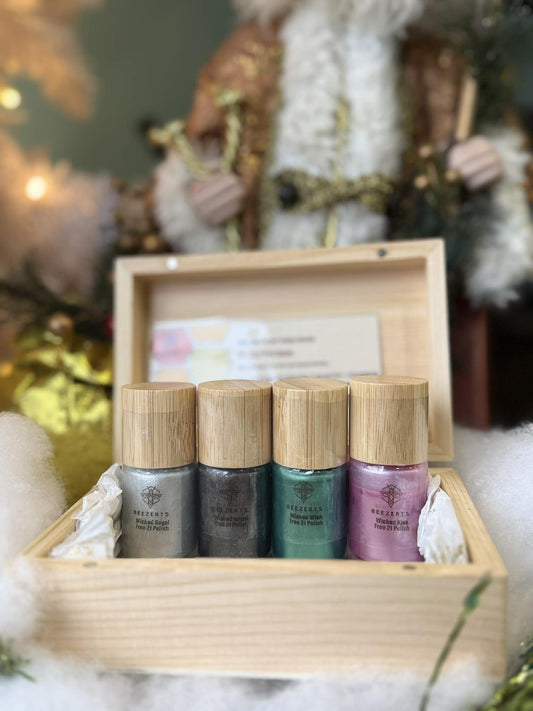 BeeZerts Free 21 – Wicked Holiday Nail Color Collection